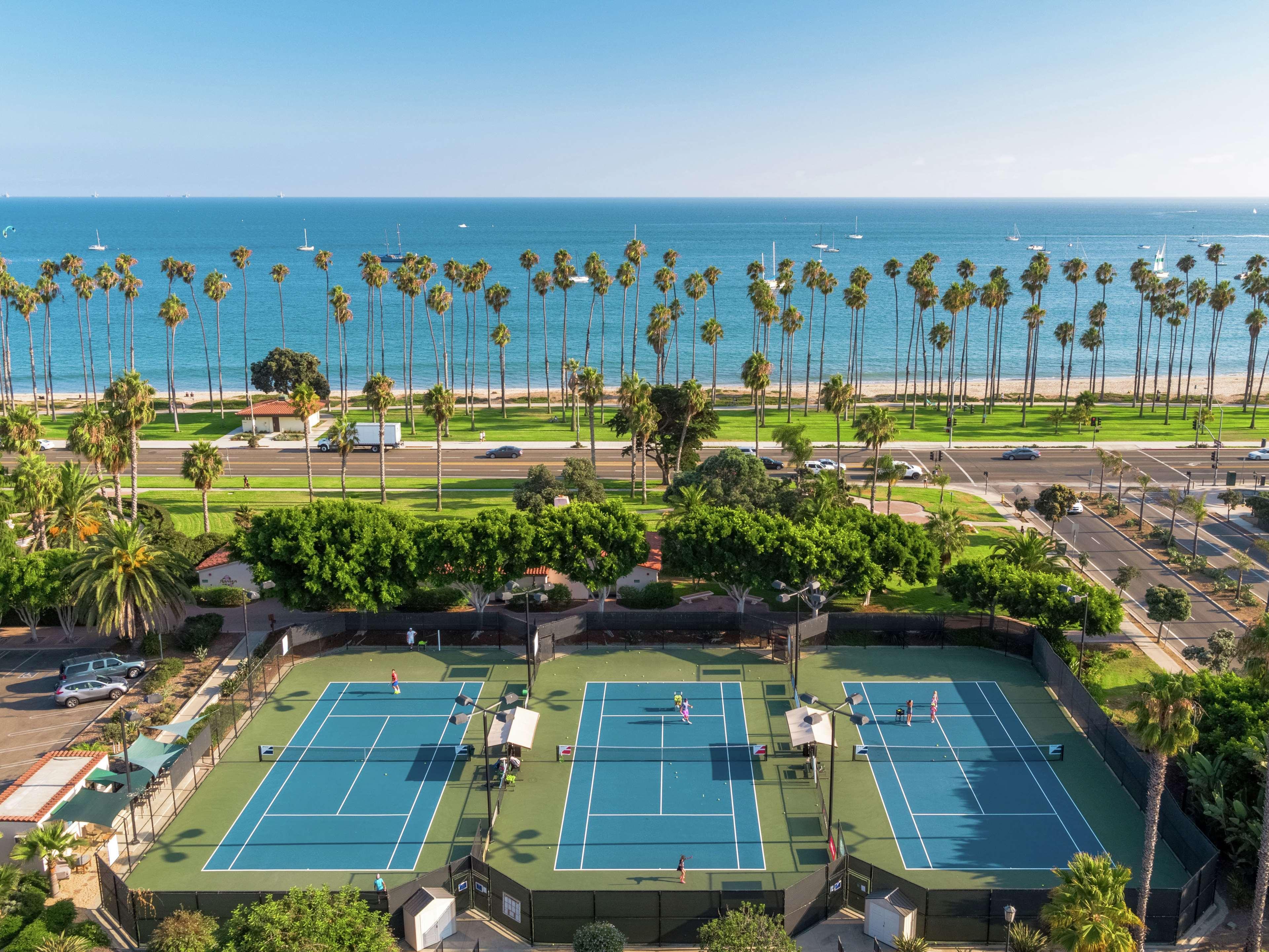 Hilton Santa Barbara Beachfront Resort Екстер'єр фото