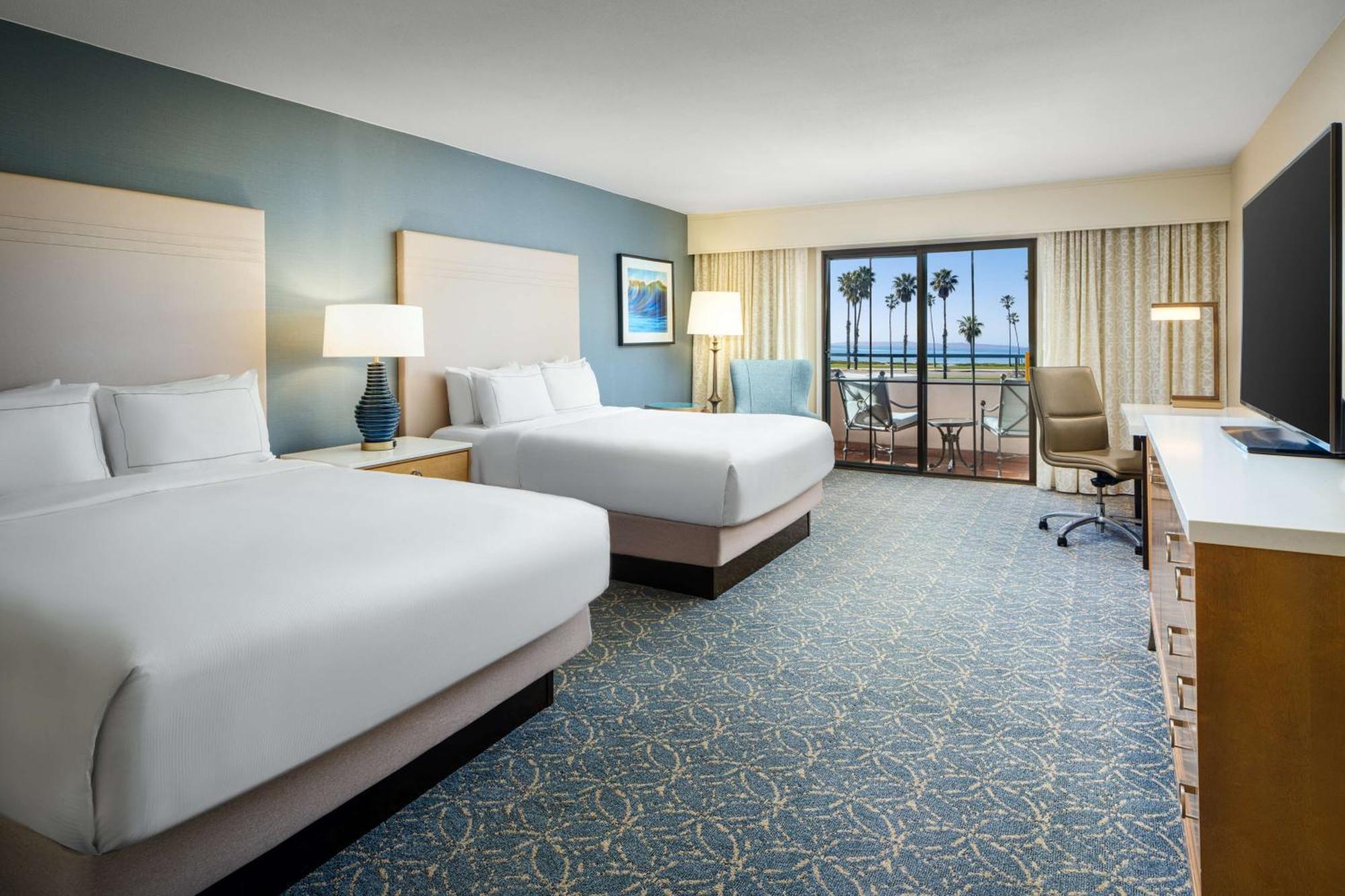 Hilton Santa Barbara Beachfront Resort Екстер'єр фото