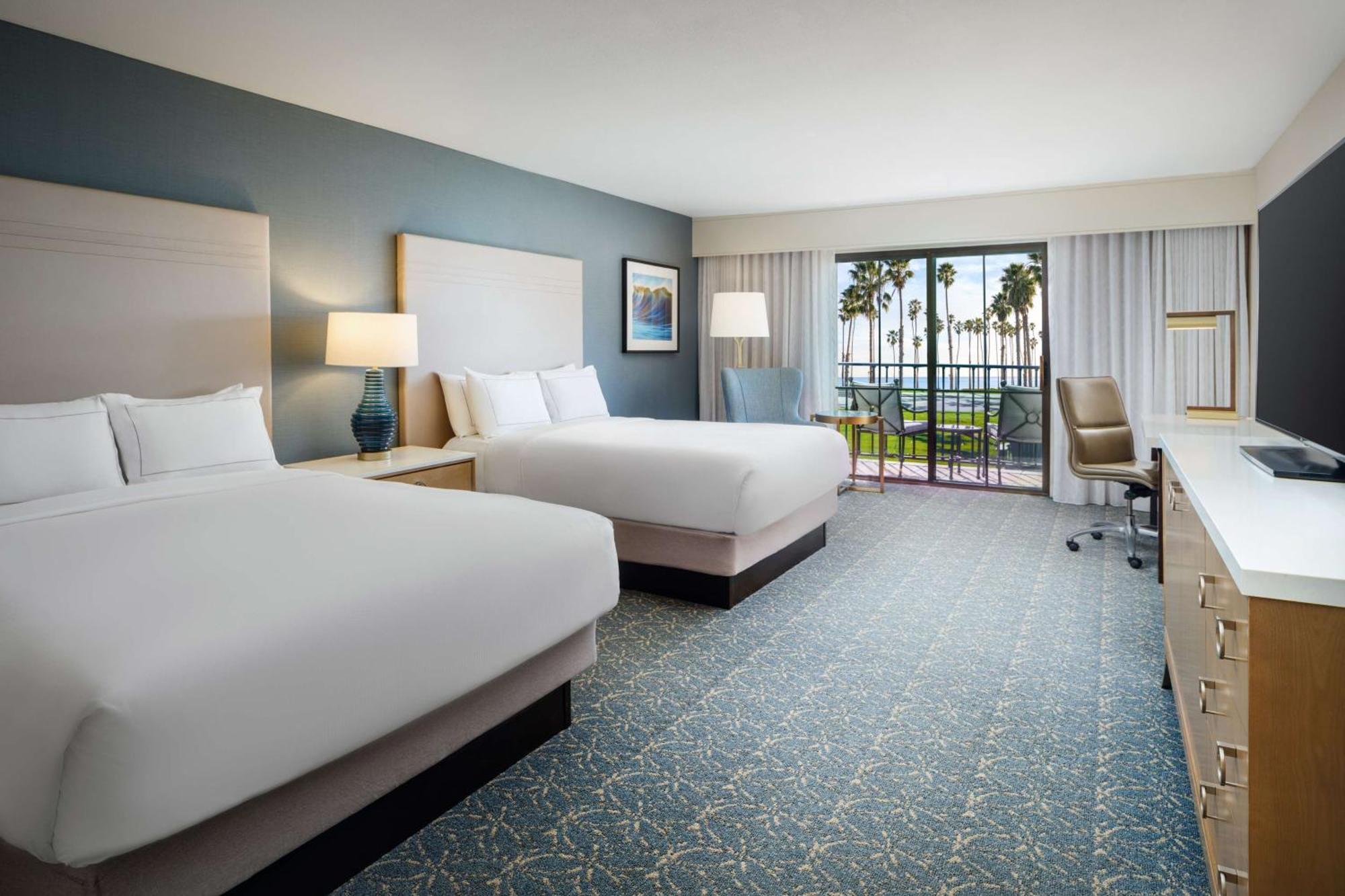 Hilton Santa Barbara Beachfront Resort Екстер'єр фото